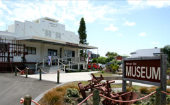 Oceans Resort Whitianga is the perfect central location to explore the spectacular sights and attractions of Mercury Bay and the Coromandel Peninsula. 