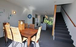 Sleep out apartment, sleeps upto two extra people